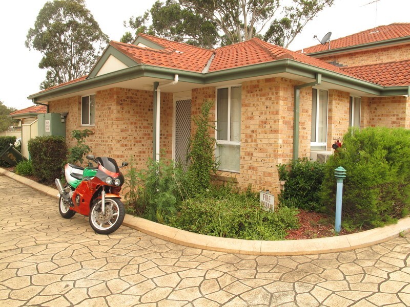 Greenfield Park NSW 2176