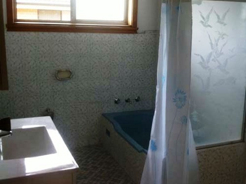 Fairfield East NSW 2165