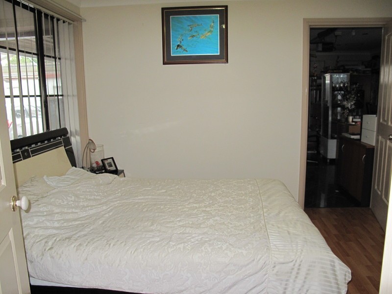 Fairfield East NSW 2165