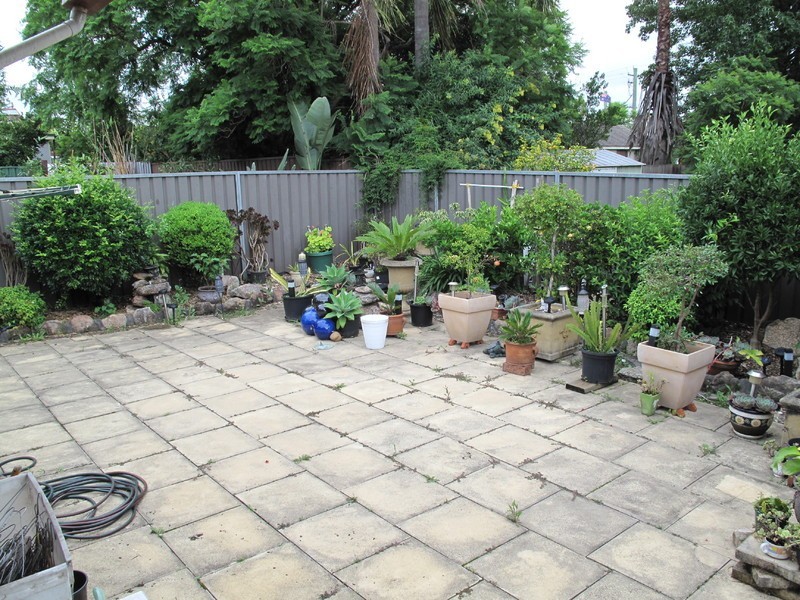 Fairfield East NSW 2165