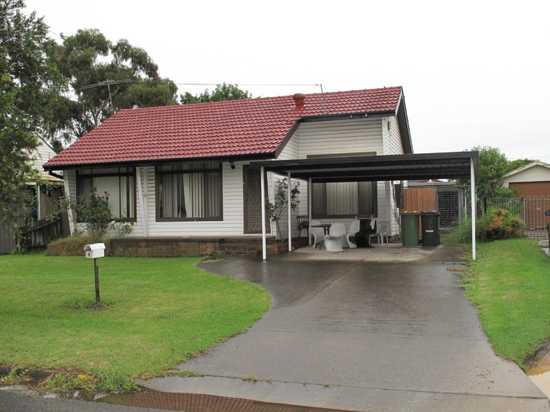 Fairfield NSW 2165