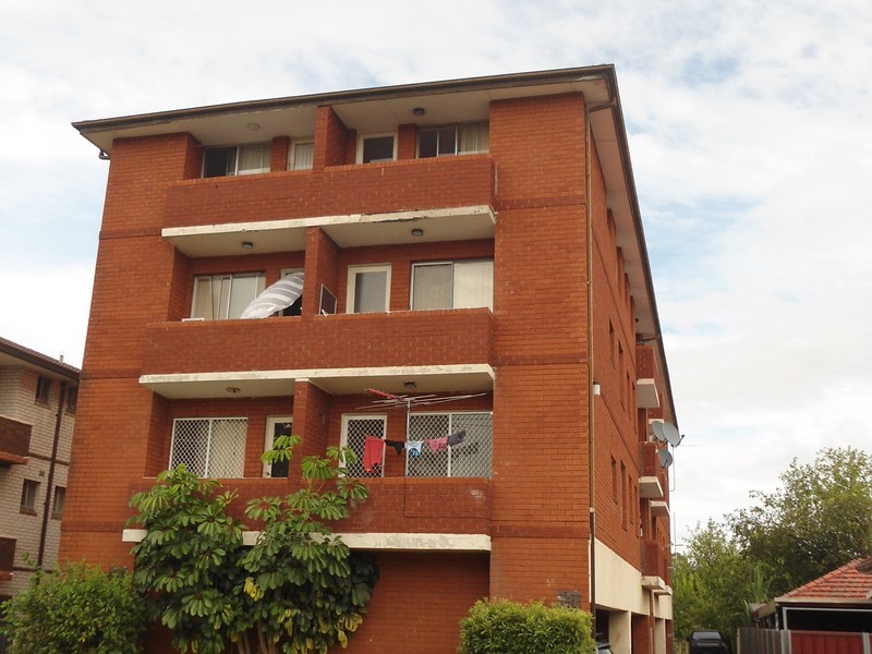 Fairfield NSW 2165