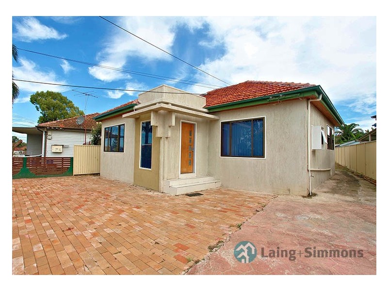 1 Brenan St, Fairfield NSW 2165