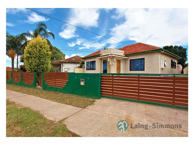 1 Brenan St, Fairfield NSW 2165