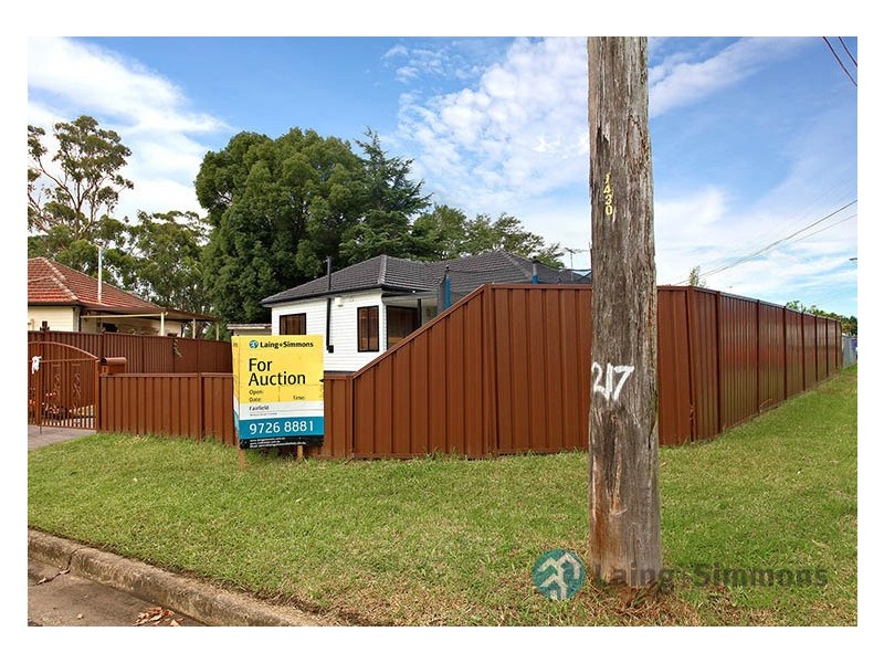 2 Dunrossill Ave, Fairfield East NSW 2165