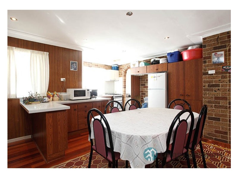 13 Elva St, Cabramatta West NSW 2166