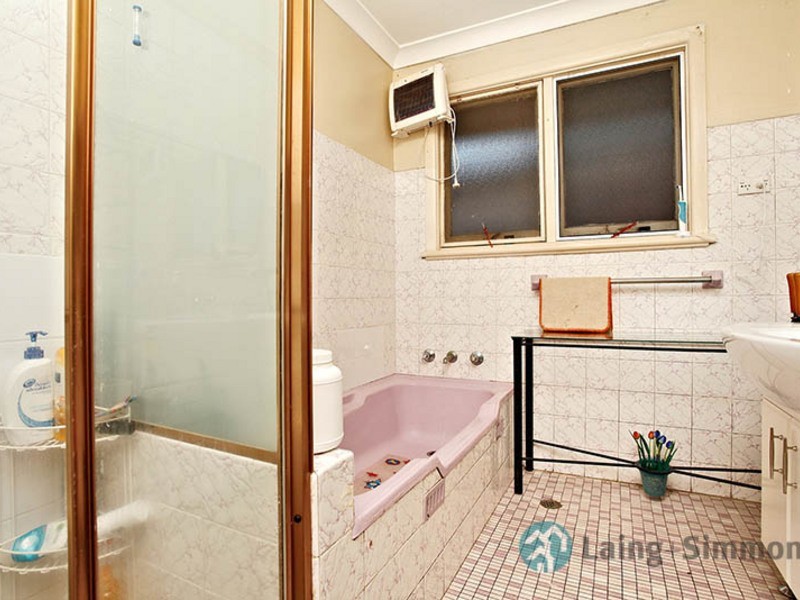 Fairfield West NSW 2165