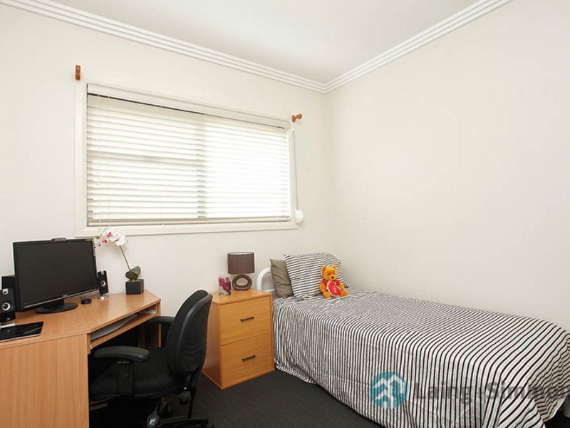 2D Lackey Street, Fairfield NSW 2165