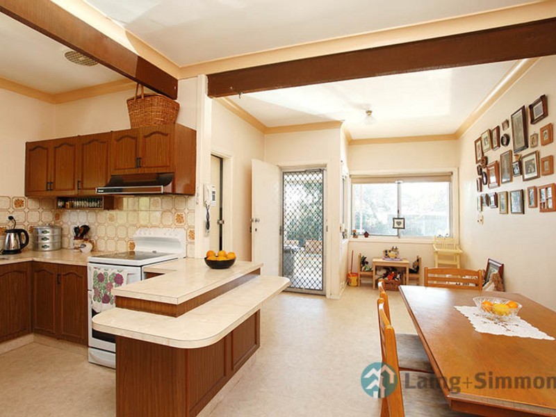 79 Earl Street, Canley Heights NSW 2166