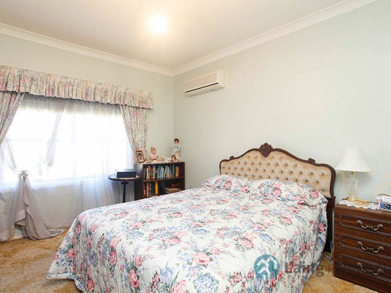 79 Earl Street, Canley Heights NSW 2166