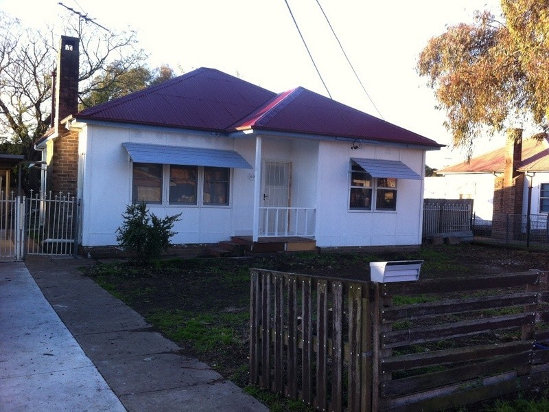 49 George St, Canley Heights NSW 2166