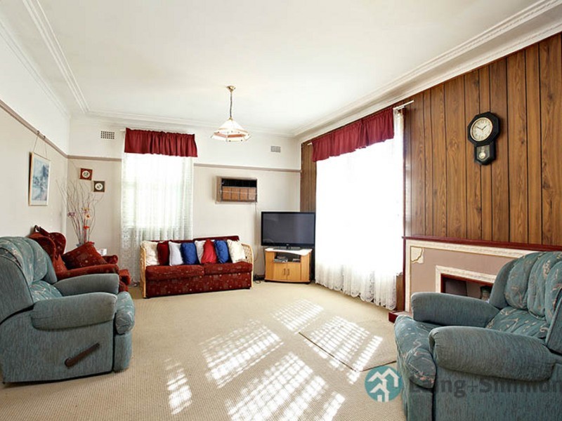 108 Kiora St, Canley Heights NSW 2166