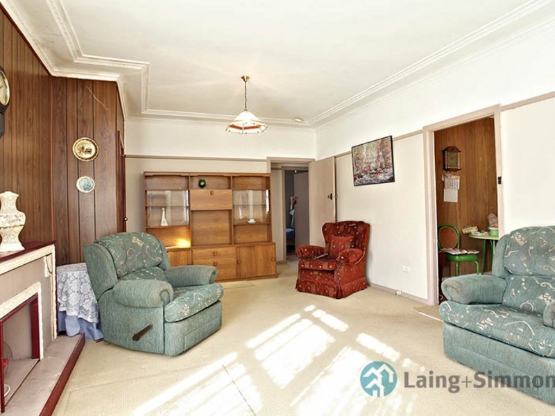 108 Kiora St, Canley Heights NSW 2166