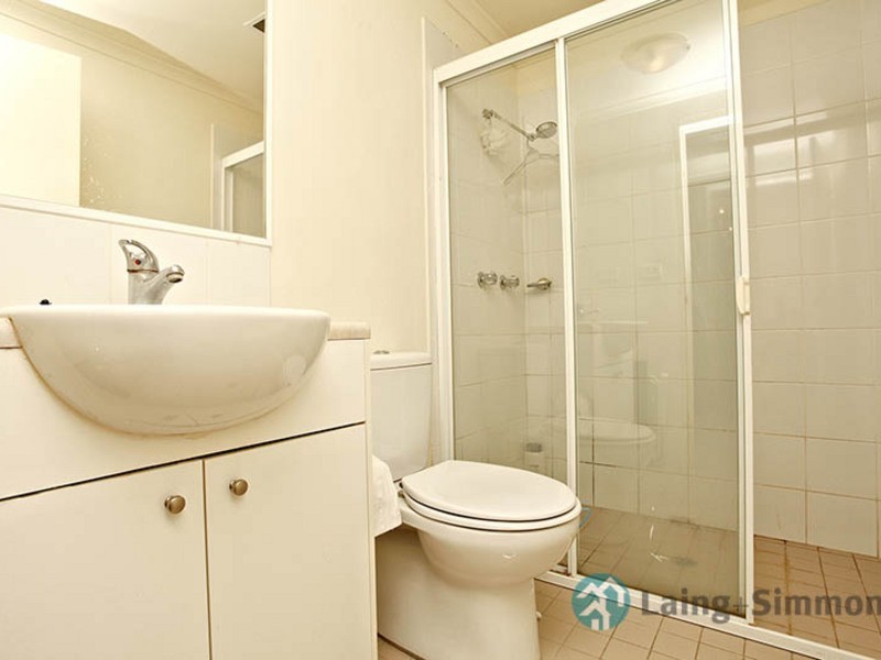 Fairfield NSW 2165