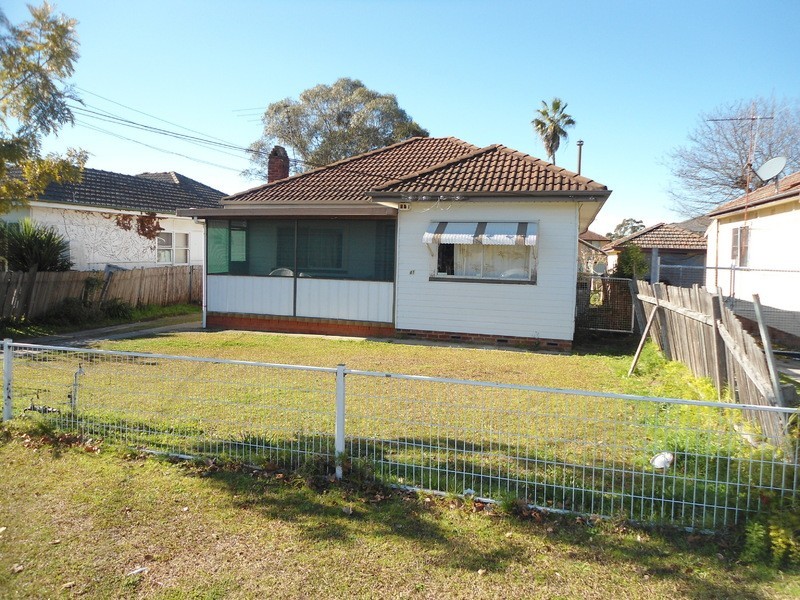 Fairfield NSW 2165