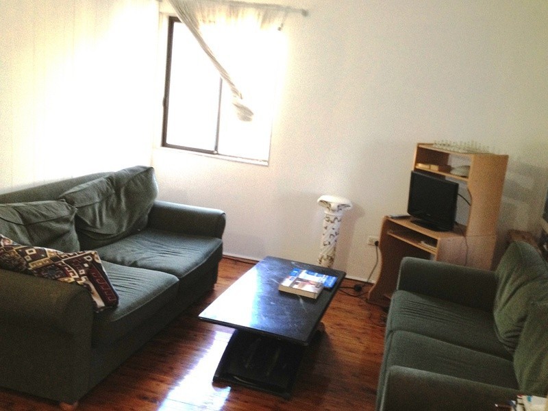 8 Clyde st, Guildford NSW 2161