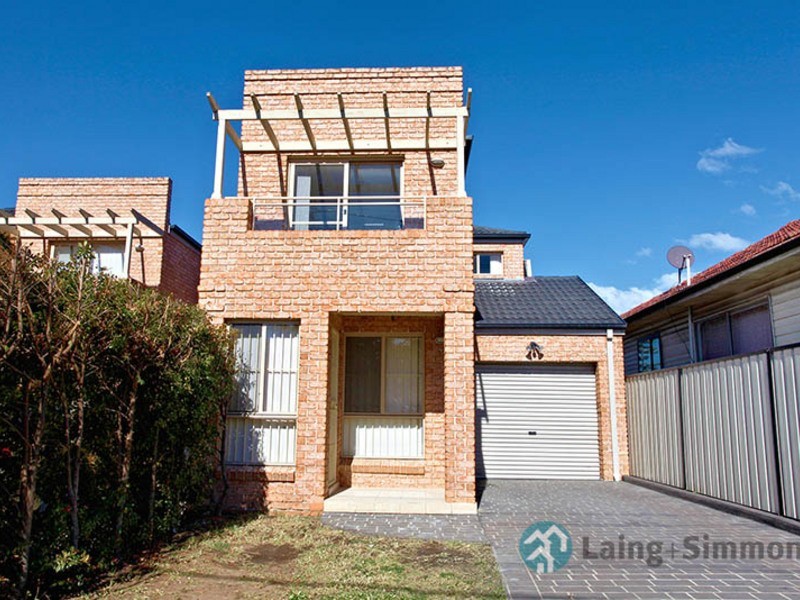 Fairfield West NSW 2165