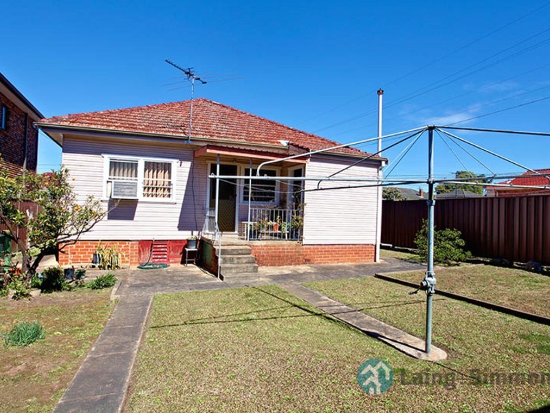105 Kiora St, Canley Heights NSW 2166