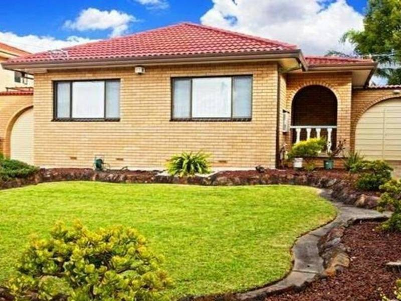 Fairfield NSW 2165