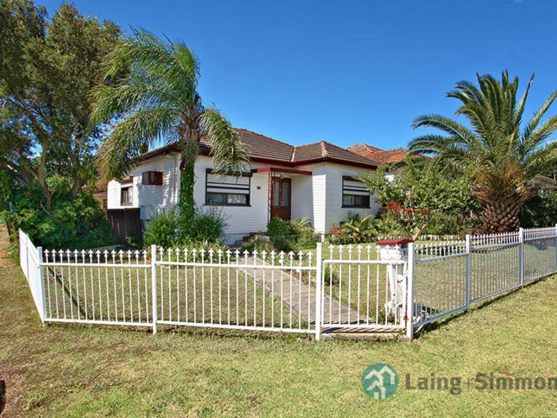 21 Bodalla St, Fairfield Heights NSW 2165