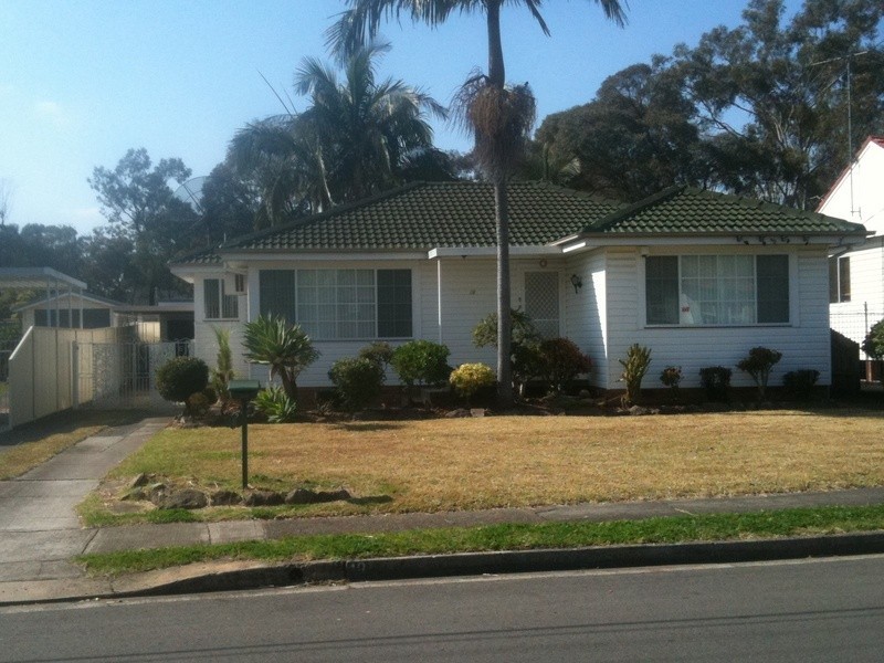 18 MUMFORD RD, Cabramatta NSW 2166