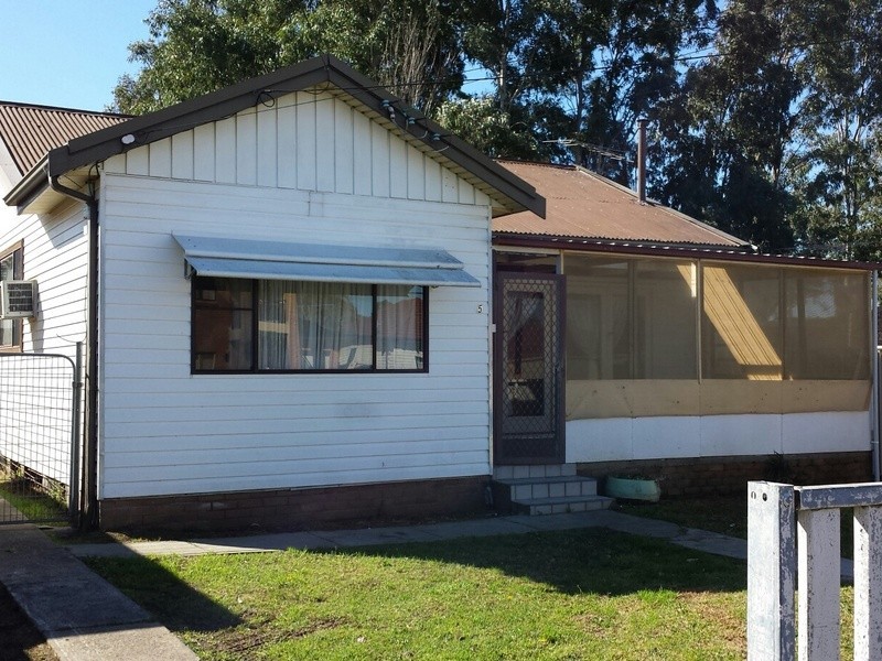 Canley Heights NSW 2166