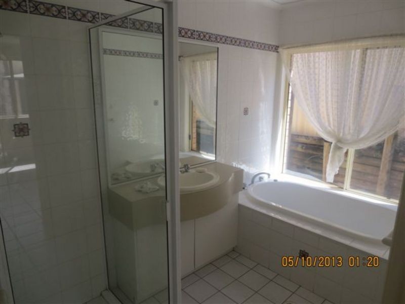 West Hoxton NSW 2171