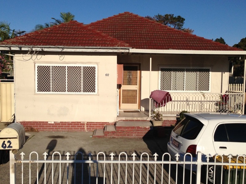 Fairfield East NSW 2165