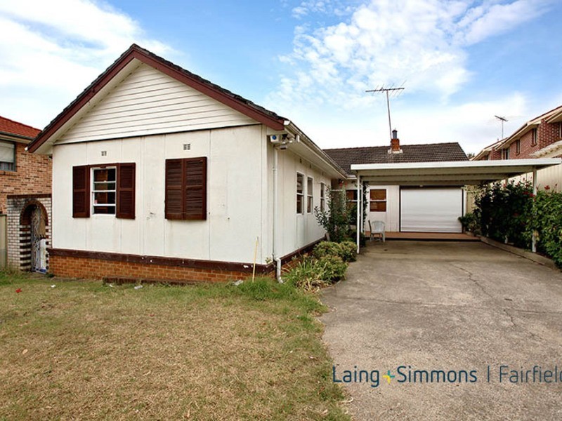 39 Station Street, Fairfield NSW 2165