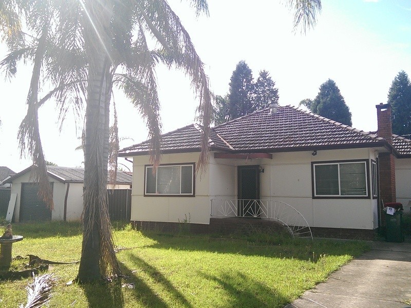 St Johns Park NSW 2176