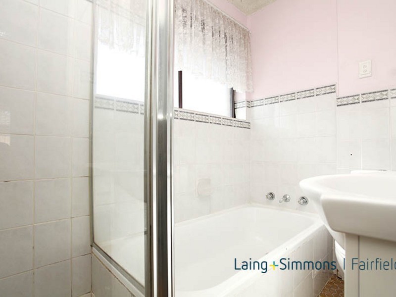 8/108 Wattle Avenue, Carramar NSW 2163