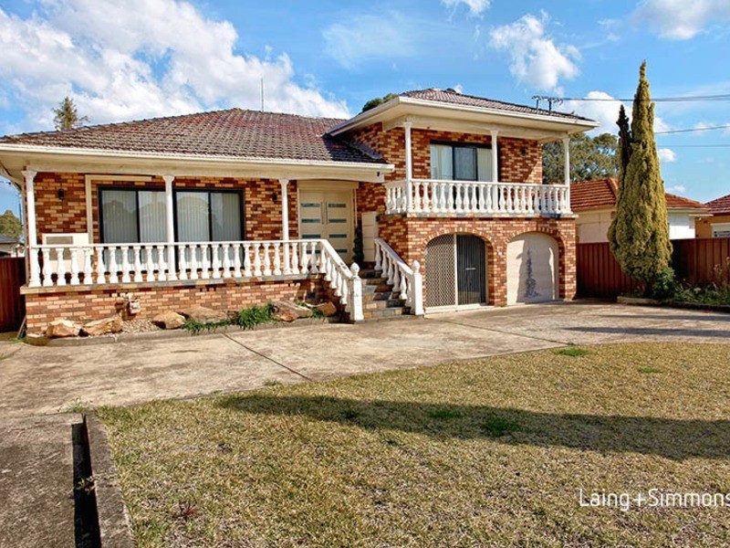 28 James Street, Fairfield East NSW 2165
