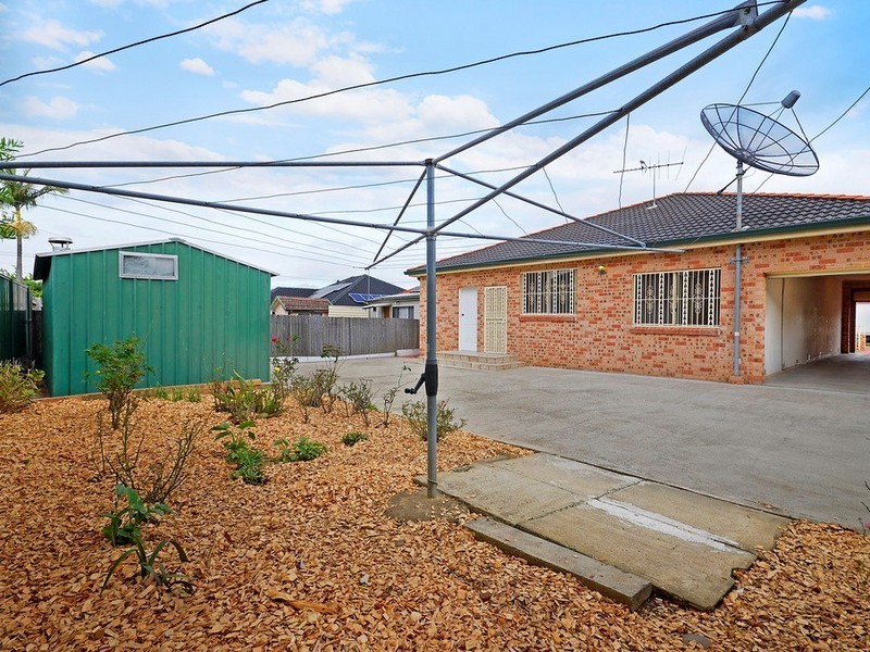 6 Linda Street, Fairfield Heights NSW 2165