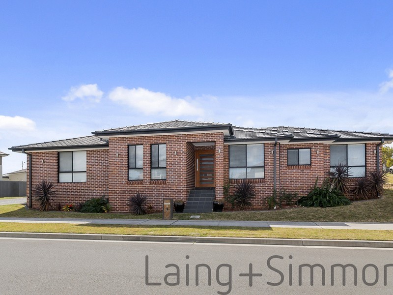 5 Travis Street, Middleton Grange NSW 2171