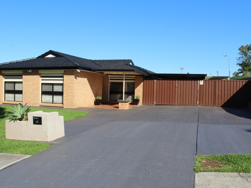 Edensor Park NSW 2176