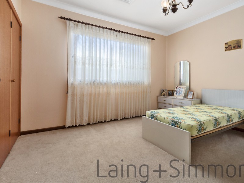 8 Dalziel Street, Fairfield West NSW 2165