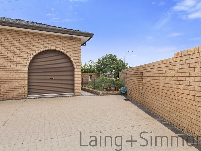 8 Dalziel Street, Fairfield West NSW 2165