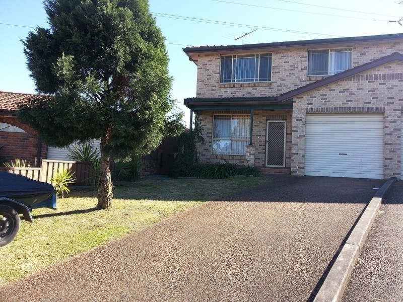 Edensor Park NSW 2176