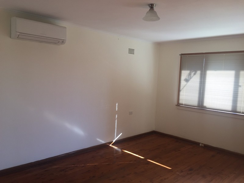 Fairfield West NSW 2165