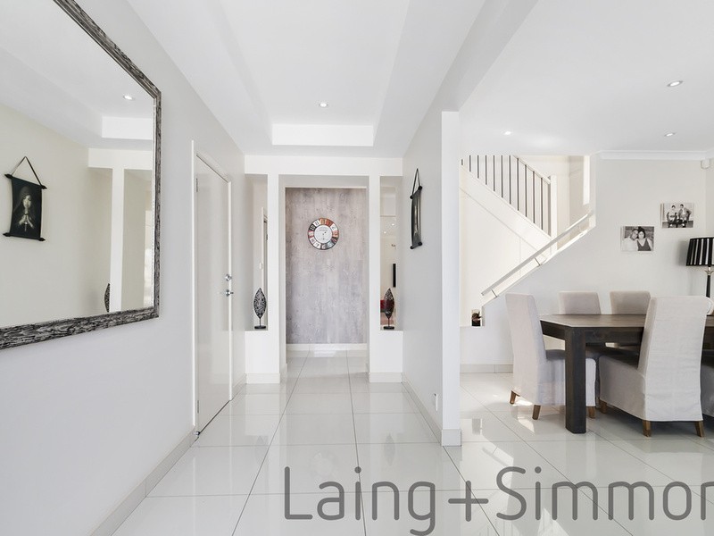 5 Bravo Street, Middleton Grange NSW 2171