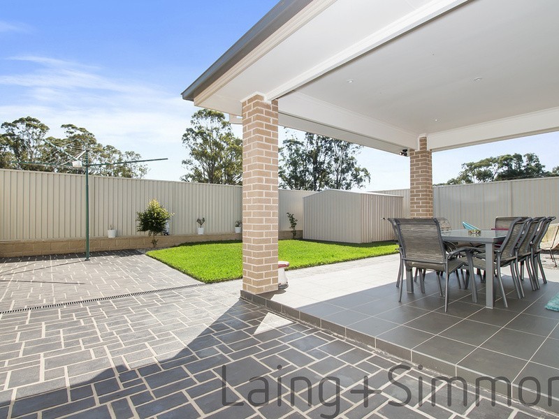 5 Bravo Street, Middleton Grange NSW 2171