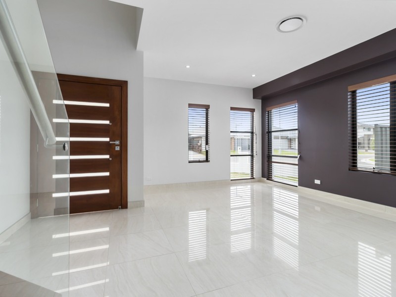 18 Venturer Parade, Leppington NSW 2179