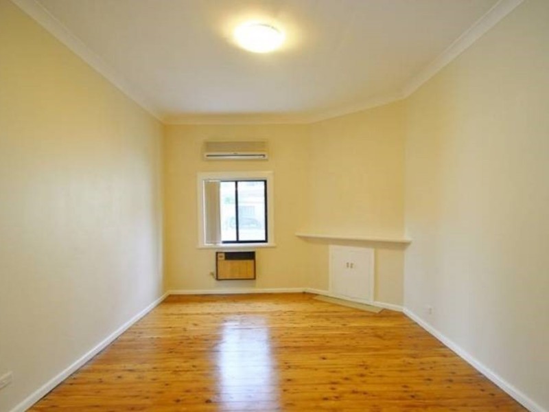 Fairfield NSW 2165