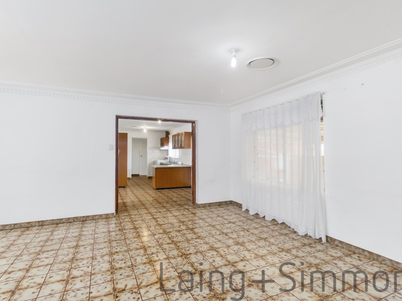 17 West Street, Lurnea NSW 2170