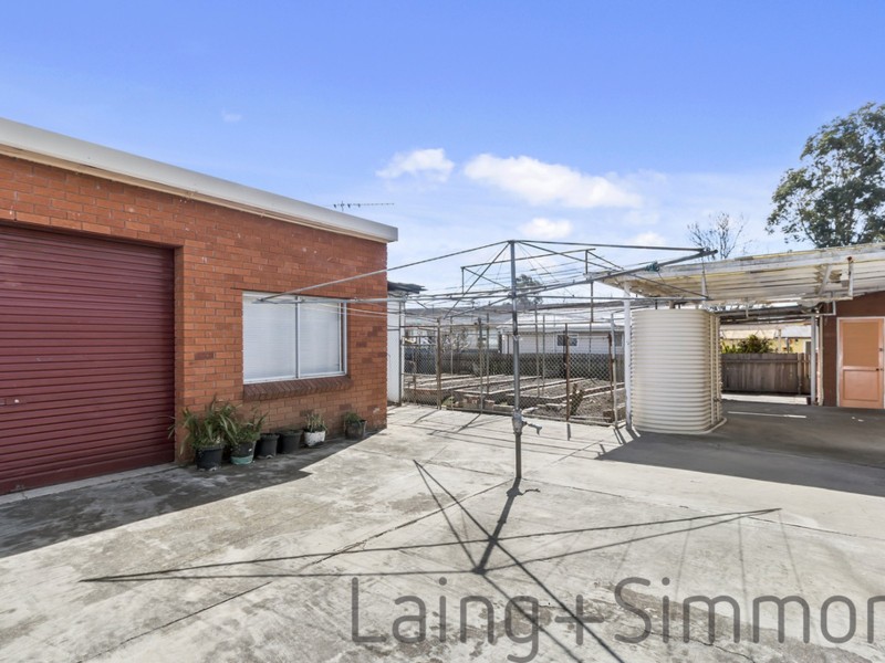 17 West Street, Lurnea NSW 2170