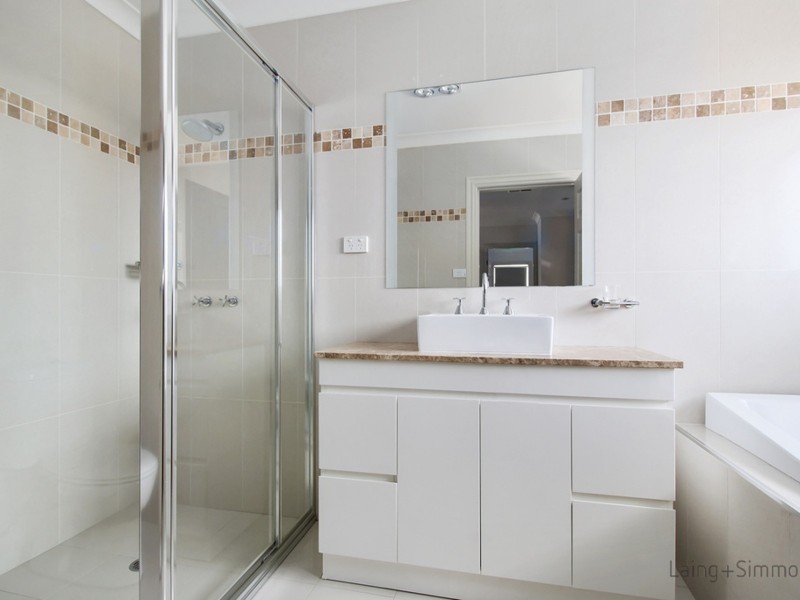 7 Temma Place, West Hoxton NSW 2171