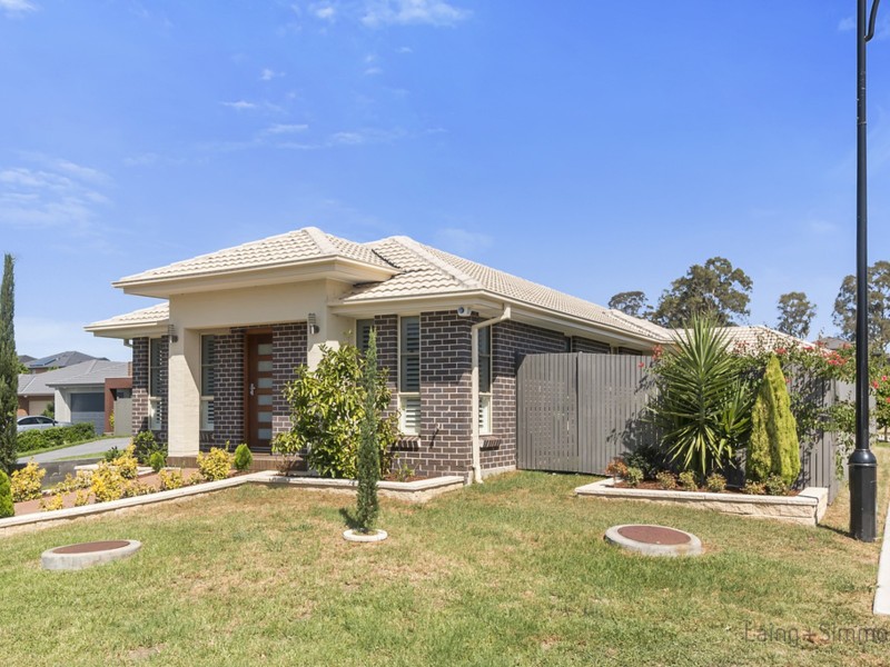 107 Robey Avenue, Middleton Grange NSW 2171