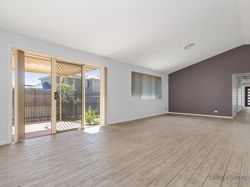 107 Robey Avenue, Middleton Grange NSW 2171