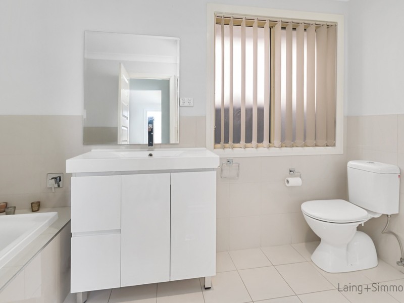 107 Robey Avenue, Middleton Grange NSW 2171