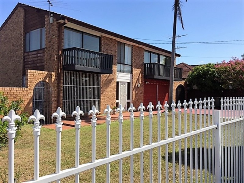 Fairfield West NSW 2165
